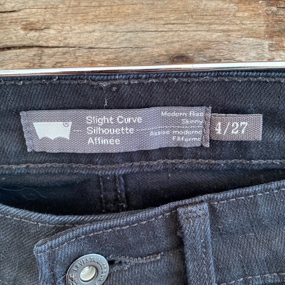 Levi’s black jeans - Picture 3 of 3